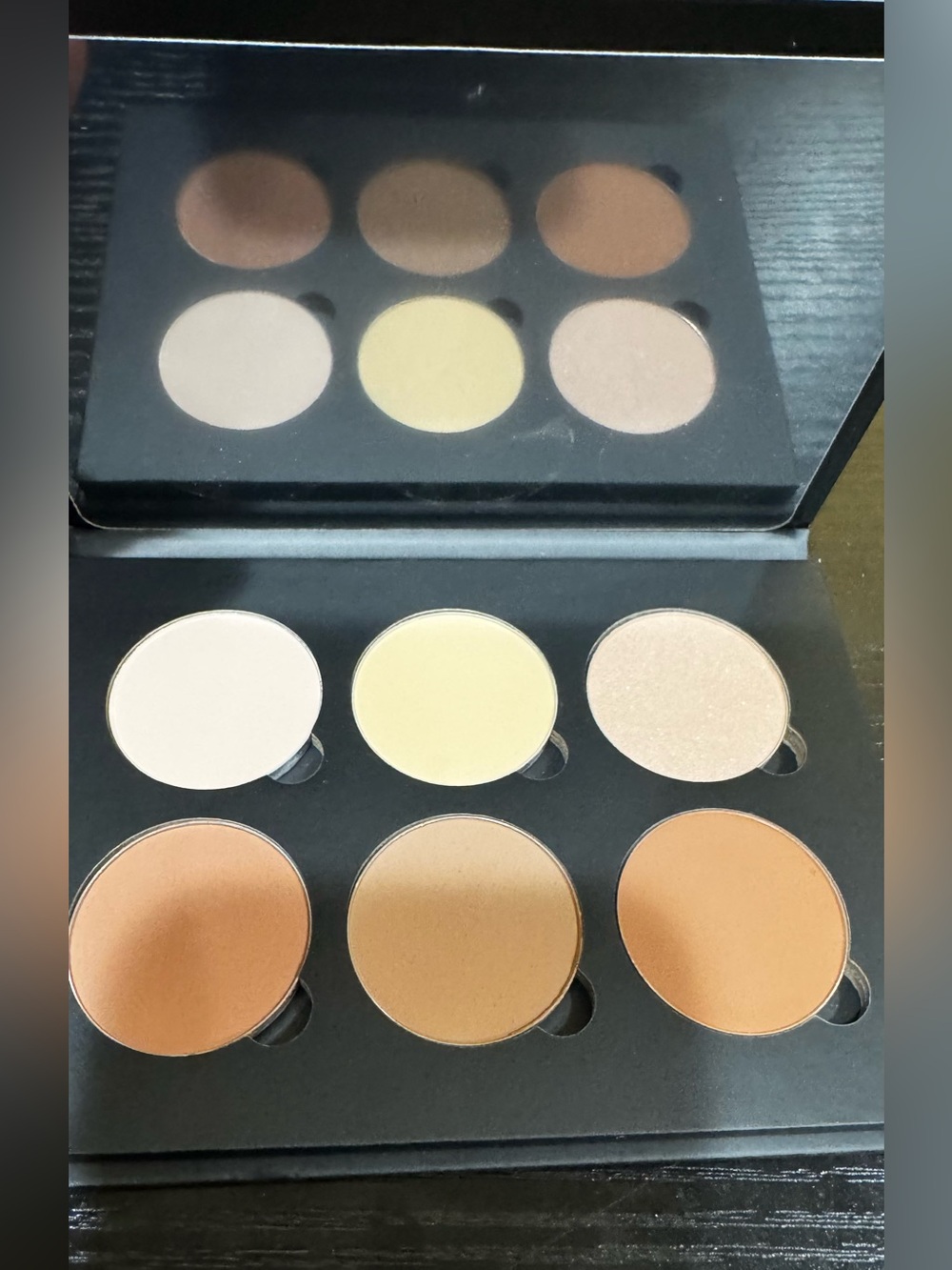 Anastasia Beverly Hills Contour Powder Kit “light to medium” discontinued BNIB